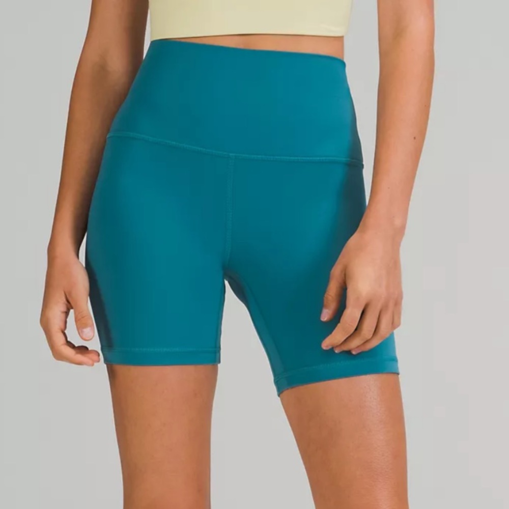 Lululemon Align HR Short 4 Inch in Capture Blue Size 6 NWT.